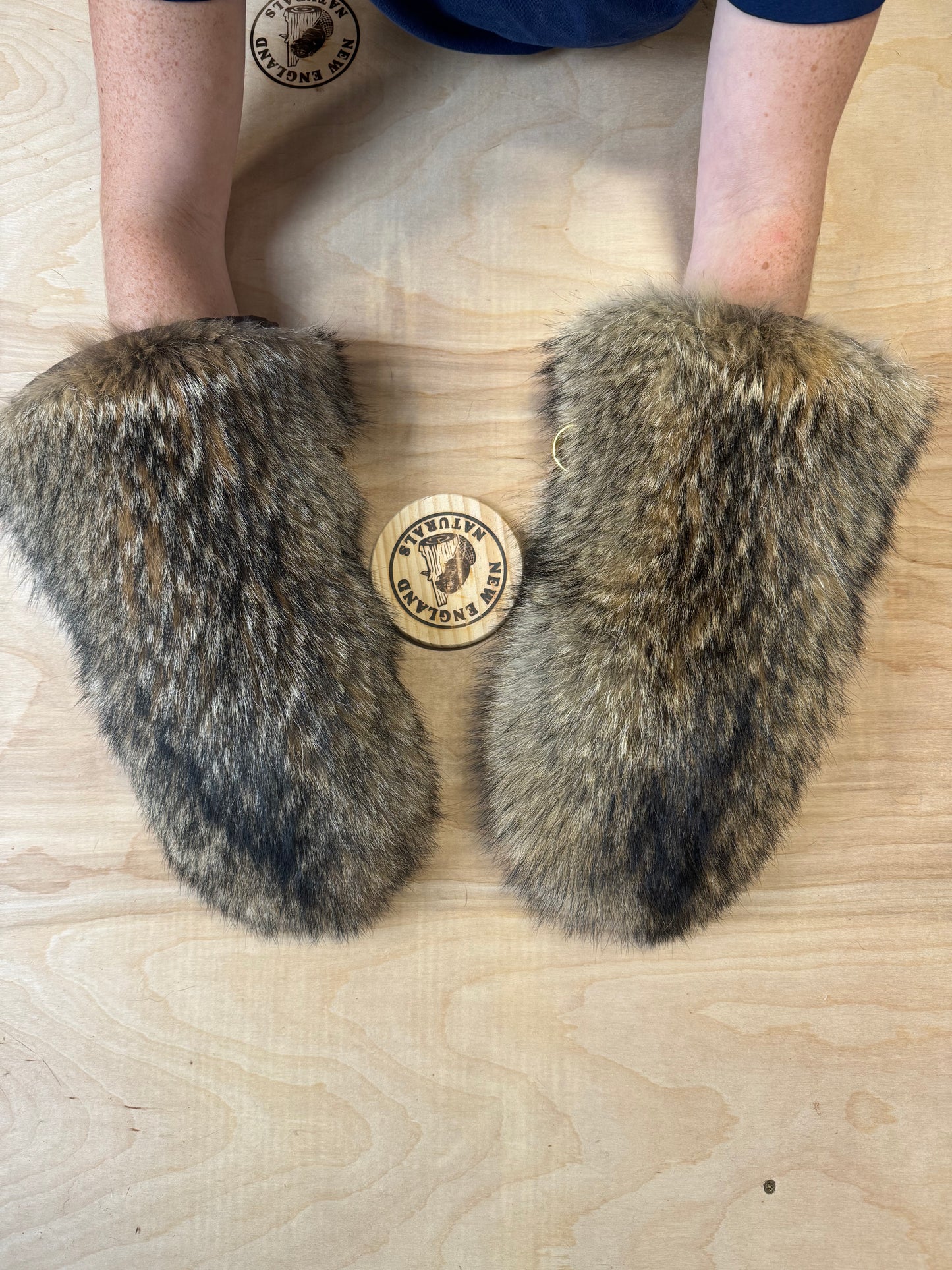 Coyote Mittens (Women's 16")