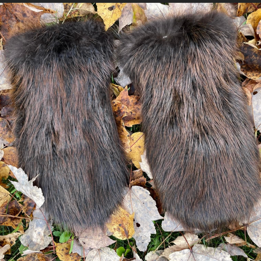 Beaver fur mittens with leather palm (women's regular)